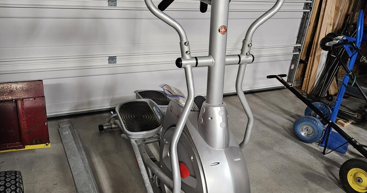 Schwinn 450 elliptical for Free in Thornton, CO For Sale & Free