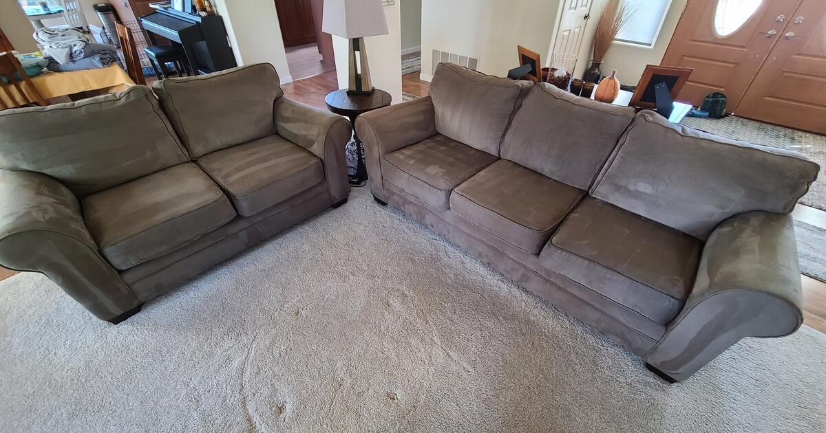 OBO LK! Sofa and Loveseat Combo for 400 in Escondido, CA Finds
