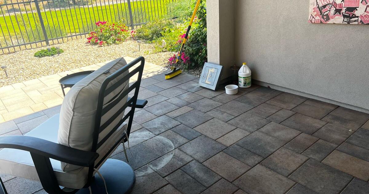 Patio. furniture three pieces. Swivel and rocking chairs. for 200 in