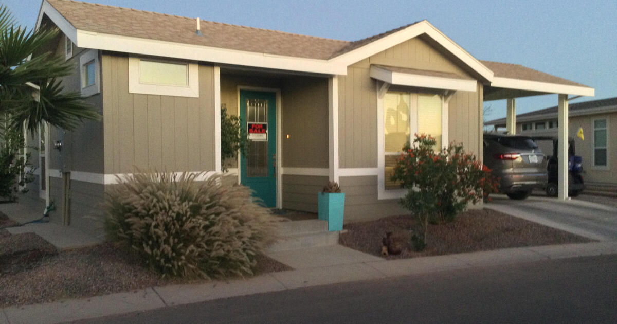Palm Creek 55+ Resort Greenbelt Home for Sale 2179 for 355000 in