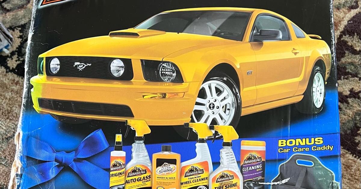 Brand New Armor All Car Cleaning Gift Set NOS for 20 in Punta Gorda, FL For Sale & Free
