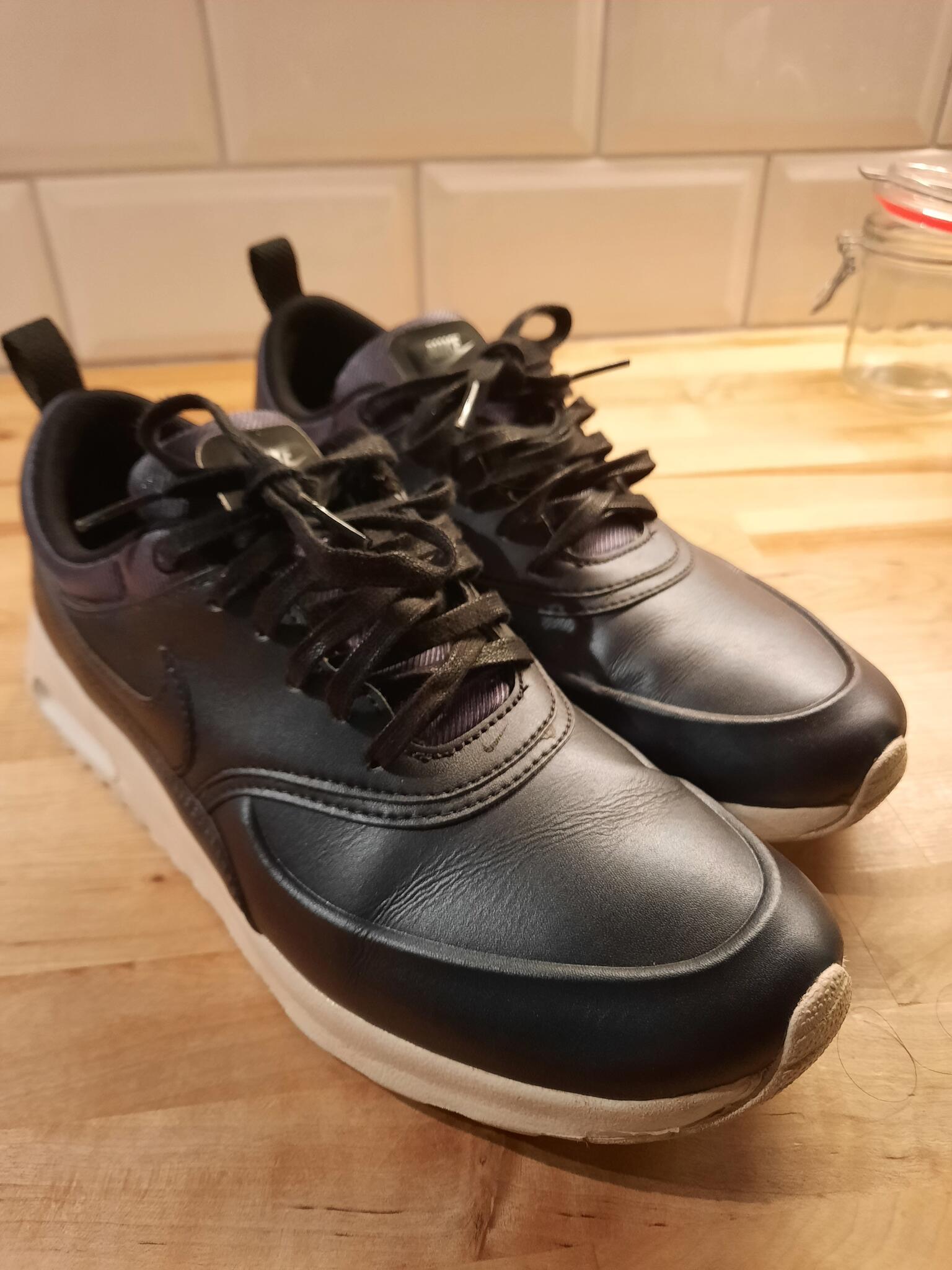 Nike Air Max Thea Schoenen Maat 40 Voor 17 € In Rotterdam, ZH | Gratis/Te  Koop — Nextdoor