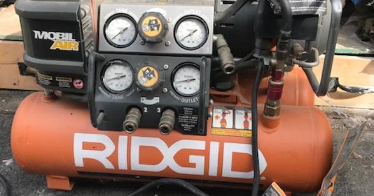 Ridgid TriStack Portable 14 Amp Electric Air Compressor for 80 in The