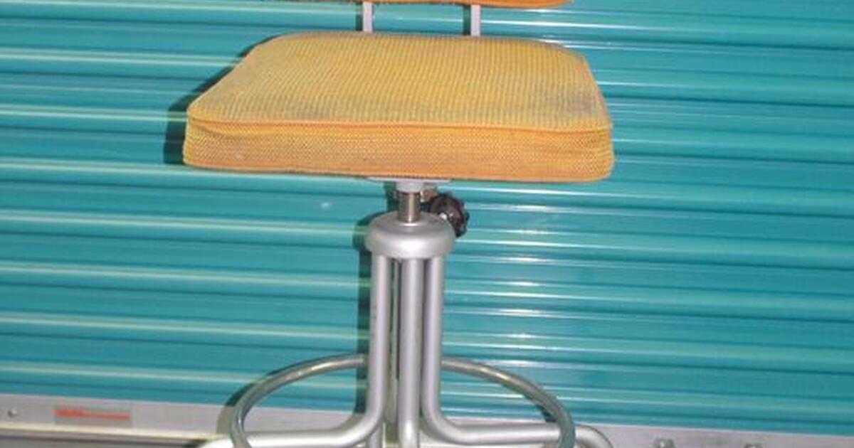 4 Vintage Architect's Drafting Office Chairs for 30 in Jackson, MS