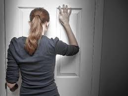 If Someone Knocks at Your Door, Don't Ignore It! (Sacramento Police Department) — Nextdoor — Nextdoor