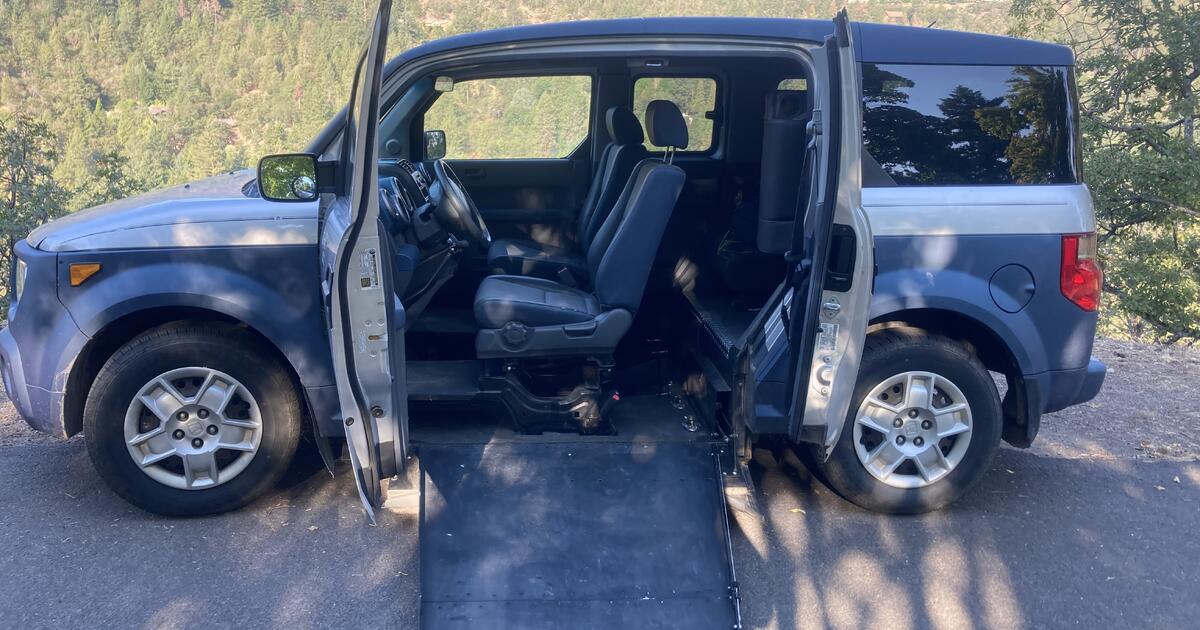 Honda Element w Wheelchair Ramp for 24900 in Ashland, OR For Sale