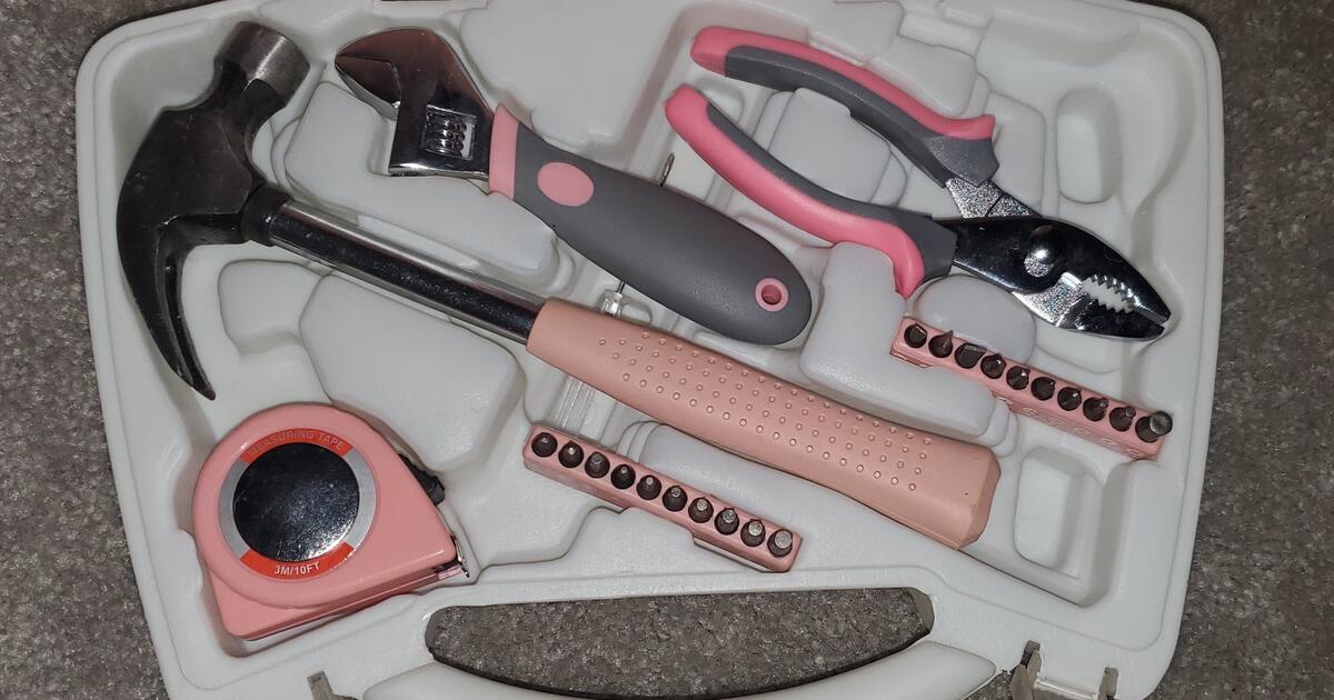 Pink Tool Set For $5 In Blacklick, OH | For Sale & Free — Nextdoor