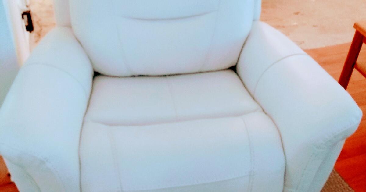 Brand new recliner! for 800 in Charlotte, NC Finds — Nextdoor