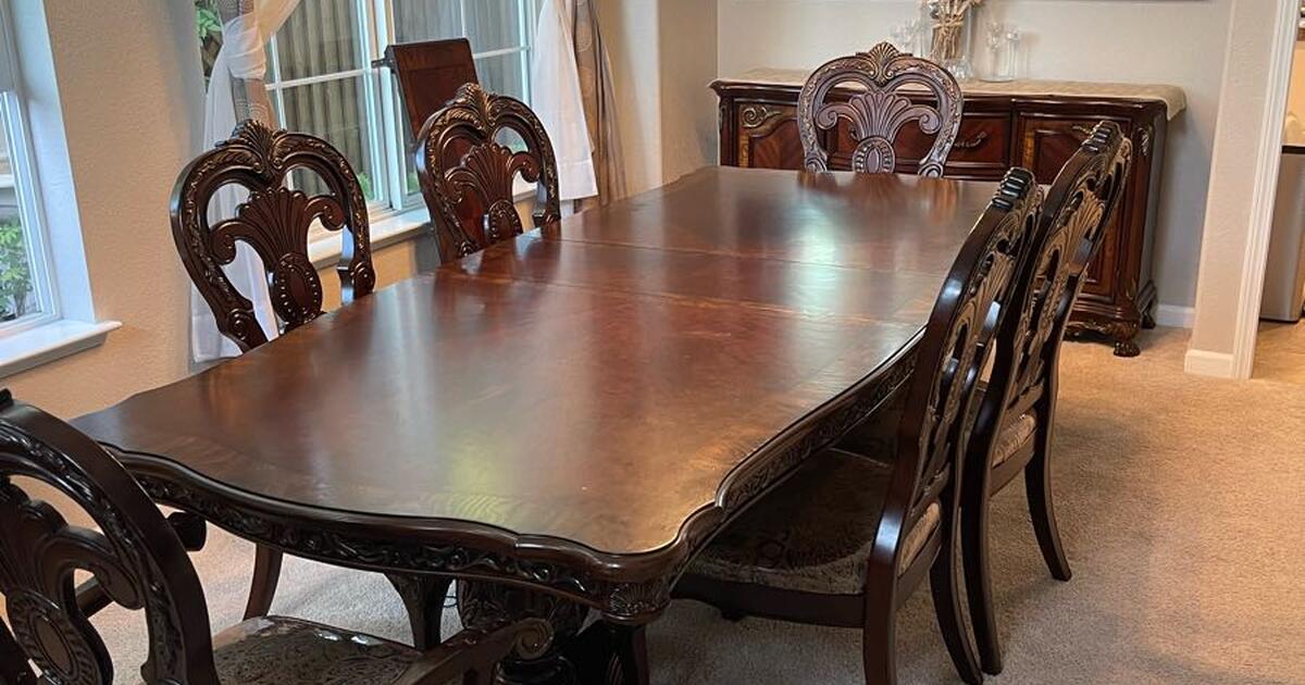 Moving sale / Dining table / coffee table for 1 in San Jose, CA Finds — Nextdoor
