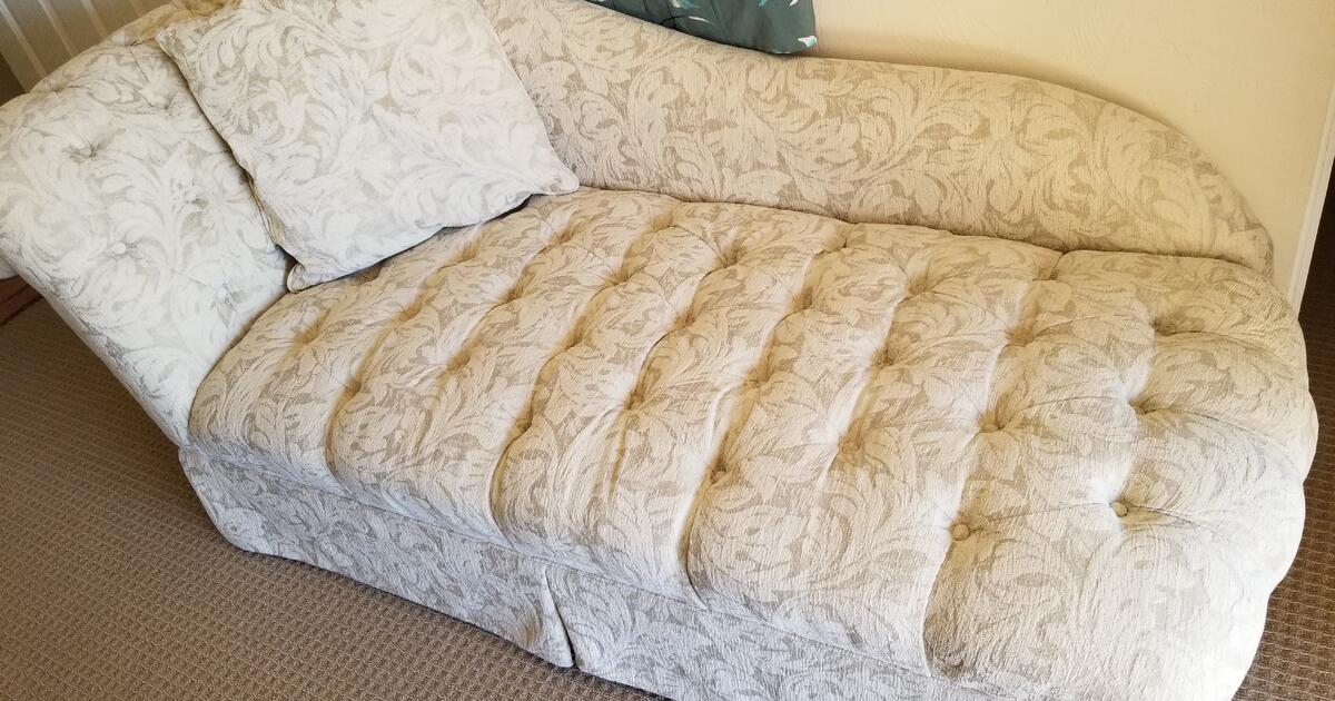 Beautiful Chaise Lounge for 100 in Tucson, AZ Finds — Nextdoor