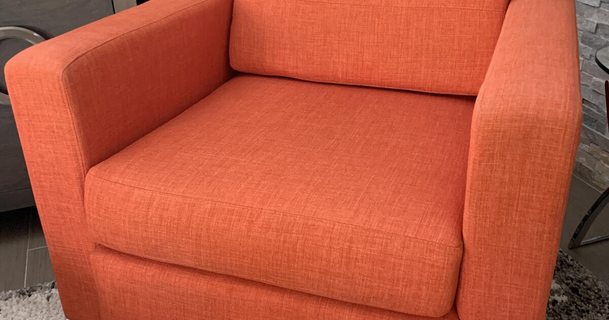 Modern Orange Living Room Chair for 100 in Cathedral City, CA For