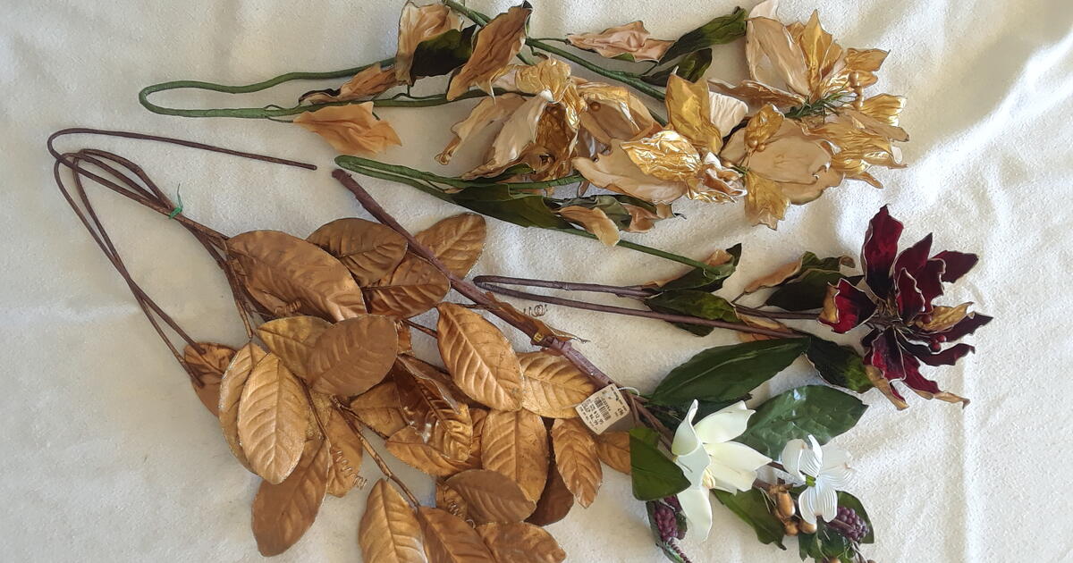 NEW artificial flowers for the crafter for 15 in Ponte Vedra Beach