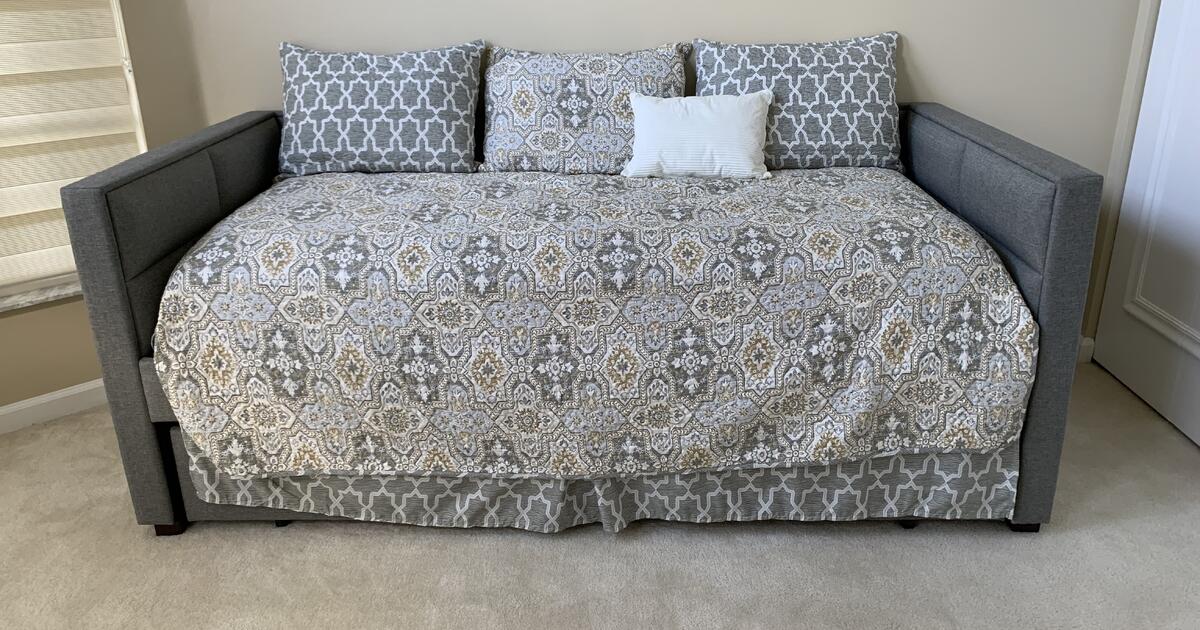 Trundle Bed for 225 in Boynton Beach, FL For Sale & Free — Nextdoor