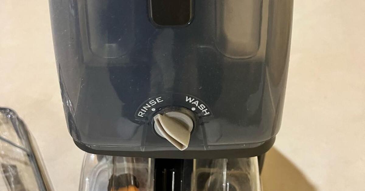 Hoover Rug Shampooing Machine with Upholstery Attachments for 80 in