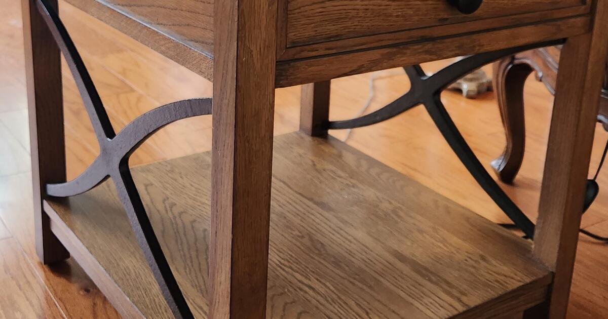 Bassett Coffee And End Tables. for 300 in Leesburg, FL For Sale