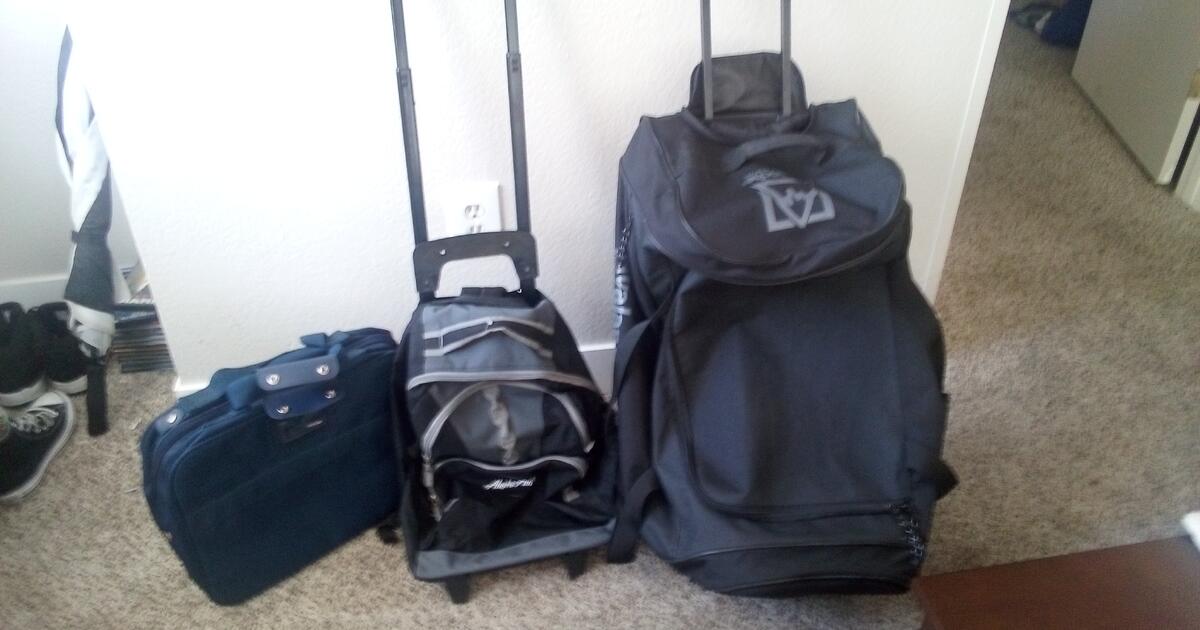 3 Suitcases (2 turn into RollArounds) for 18 in Las Vegas, NV For