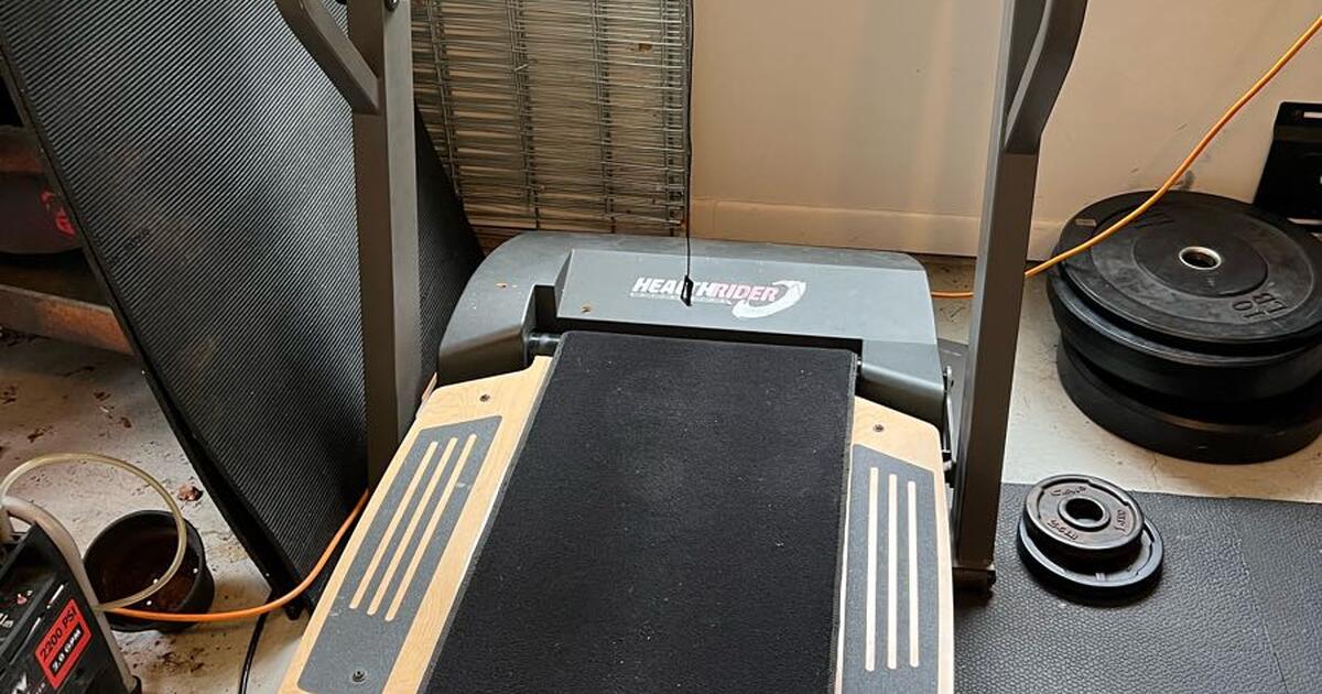 Free Treadmill Healthrider S300i in Tampa, FL Finds — Nextdoor