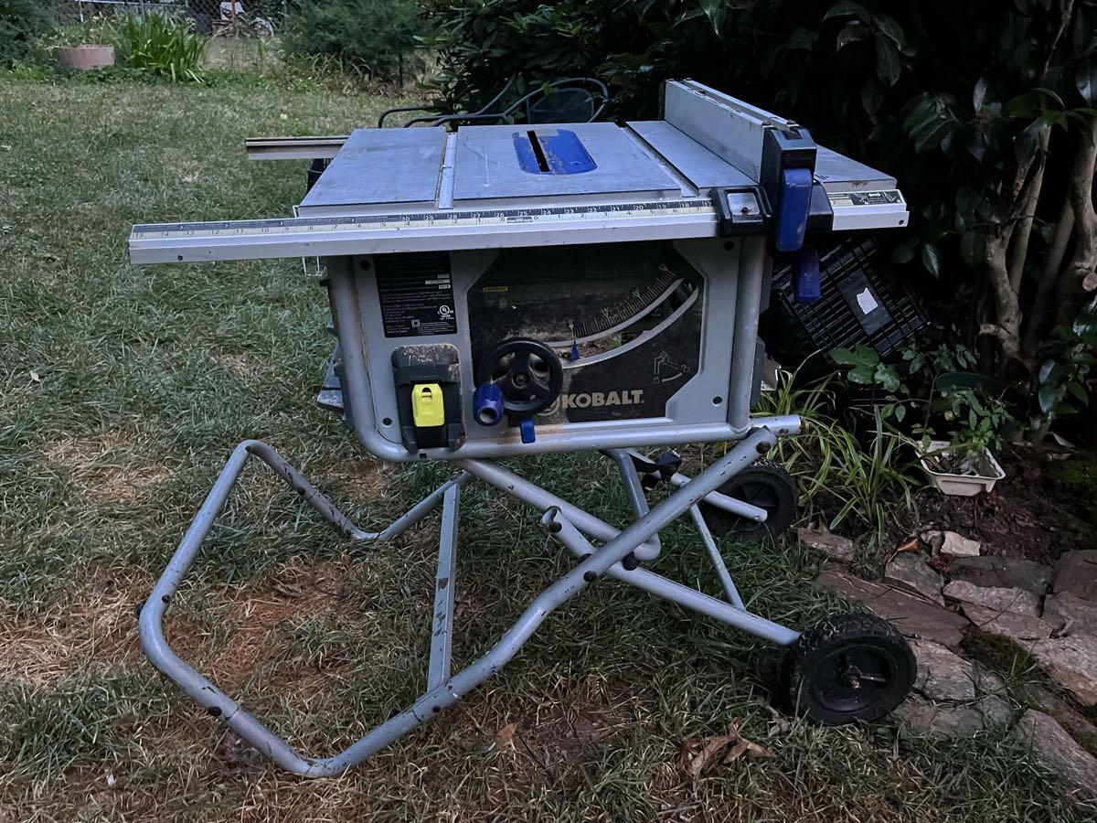 Kobalt 10 inch job site table saw