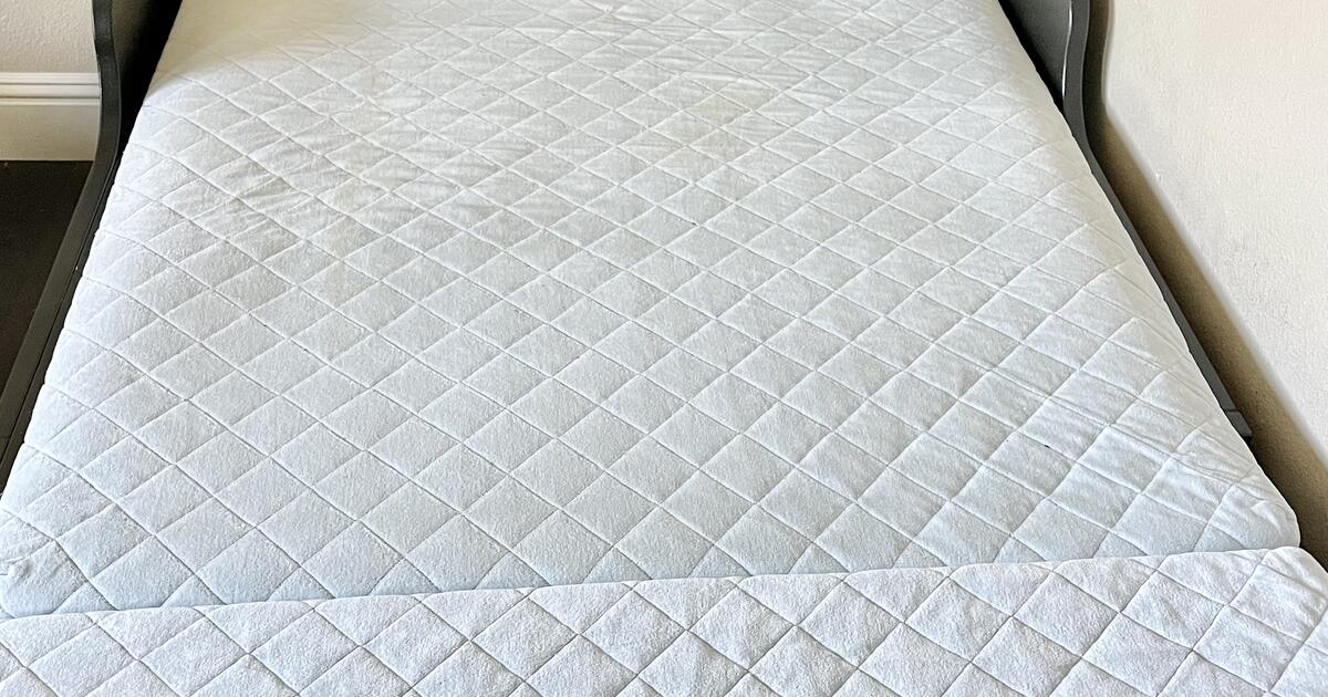 Kids Ikea Sundvik Extendable Black Brown Bed Frame with Mattress for