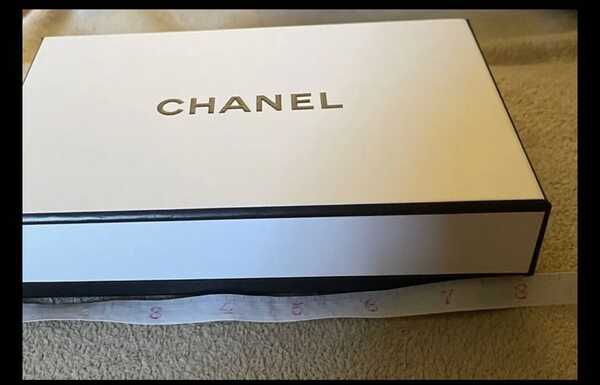 Authentic CHANEL Empty Gift Boxes Black & White Size Small 8.5x5.5x3 For  $25 In Milwaukee, WI