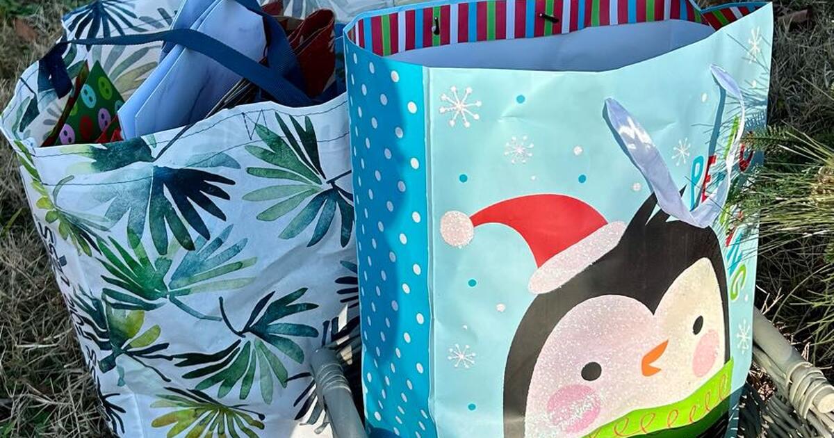 Free Christmas Stuff for Free in Nashville, TN For Sale & Free — Nextdoor