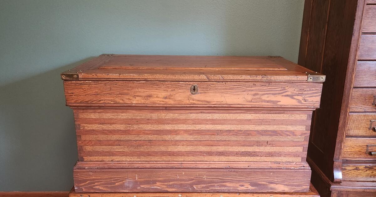 Antique Finnish Trunk for $150 in Tualatin, OR | For Sale & Free — Nextdoor