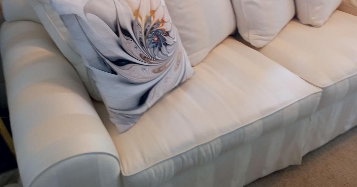 ELEGANT ETHAN ALLEN SOFA. QUALITY, QUALITY, QUALITY, LIKE NEW, for 525 in Lake Oswego