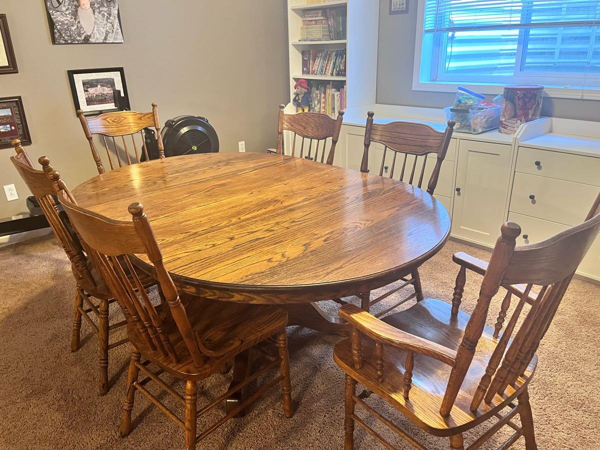 Table and chairs for 200 in O Fallon, IL For Sale & Free — Nextdoor