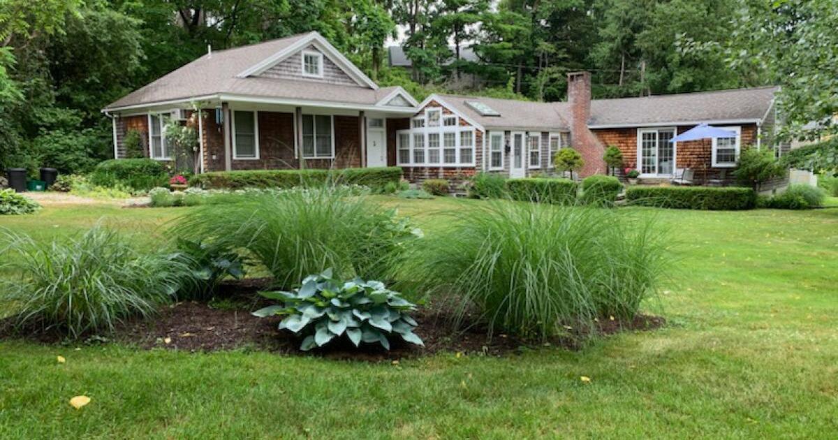 WINTER RENTAL ANNISQUAM VILLAGE for 2000 in Gloucester, MA For Sale