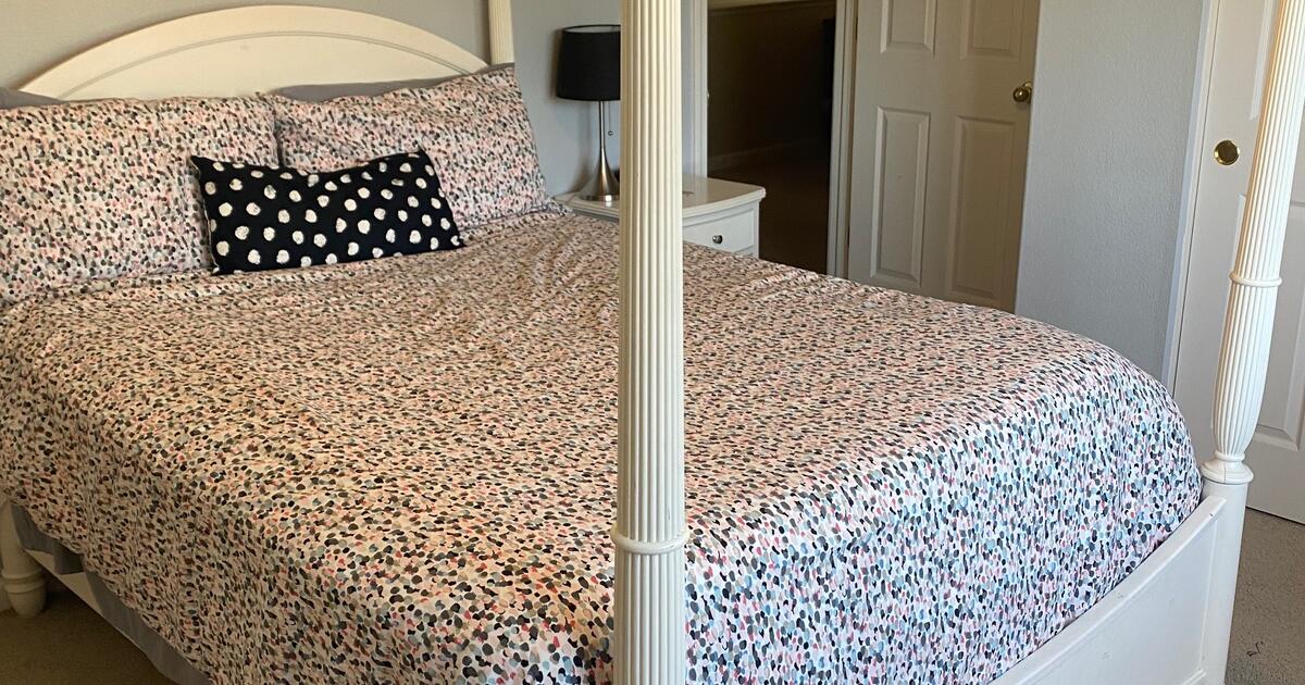 White, Full Size Bedroom Set for Free in Roseville, CA Finds — Nextdoor