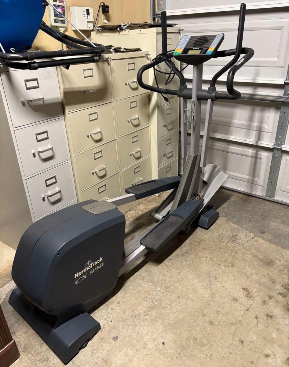 Cardio Equipment Nordictrack Cx 925 Elliptical Reviews Nordictrack - Main Image