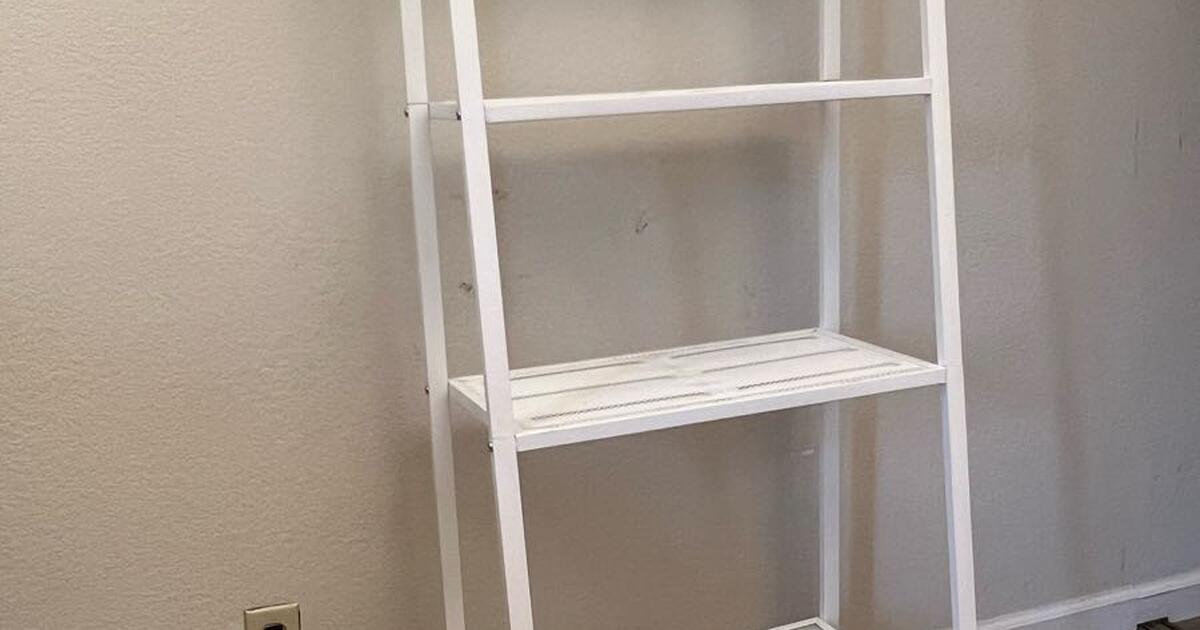 Ikea shelf & desk for 10 in Dublin, CA For Sale & Free — Nextdoor