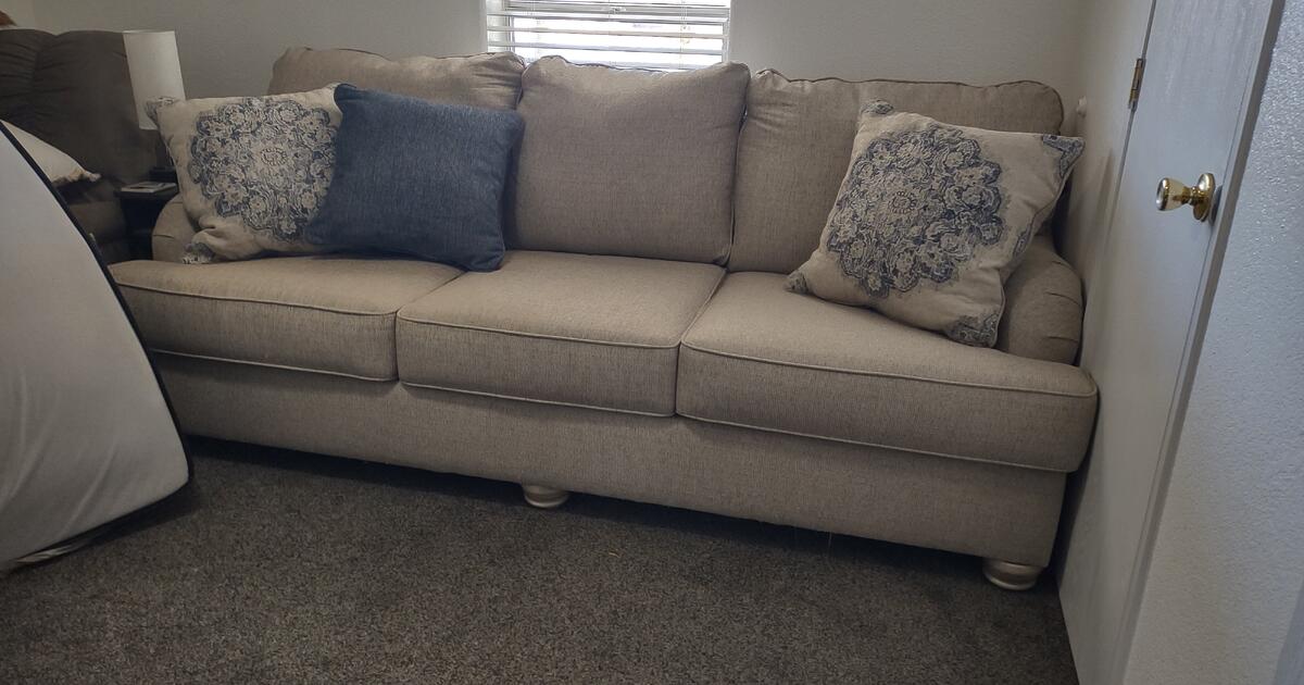 Queen sofa sleeper for 175 in Yuma, AZ For Sale & Free — Nextdoor