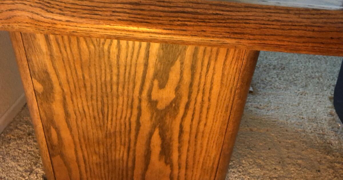 FREE end table good to best condition for Free in Vista, CA For Sale