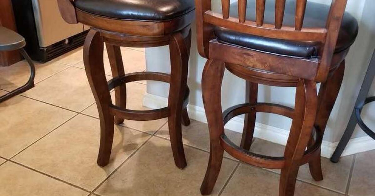 Solid bar stools for 100 in Albuquerque, NM For Sale & Free — Nextdoor