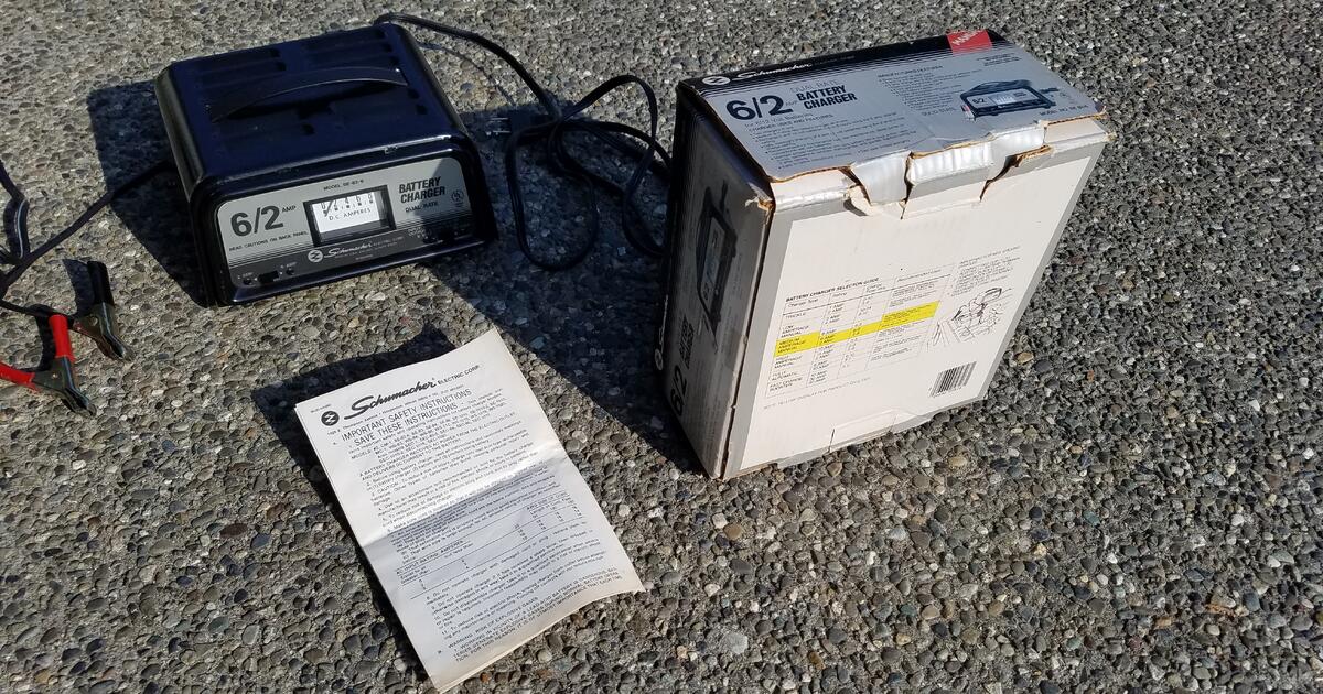 Schumacher SE 826 Automotive Battery Charger 6 Amp2 Amp Manual/Dual