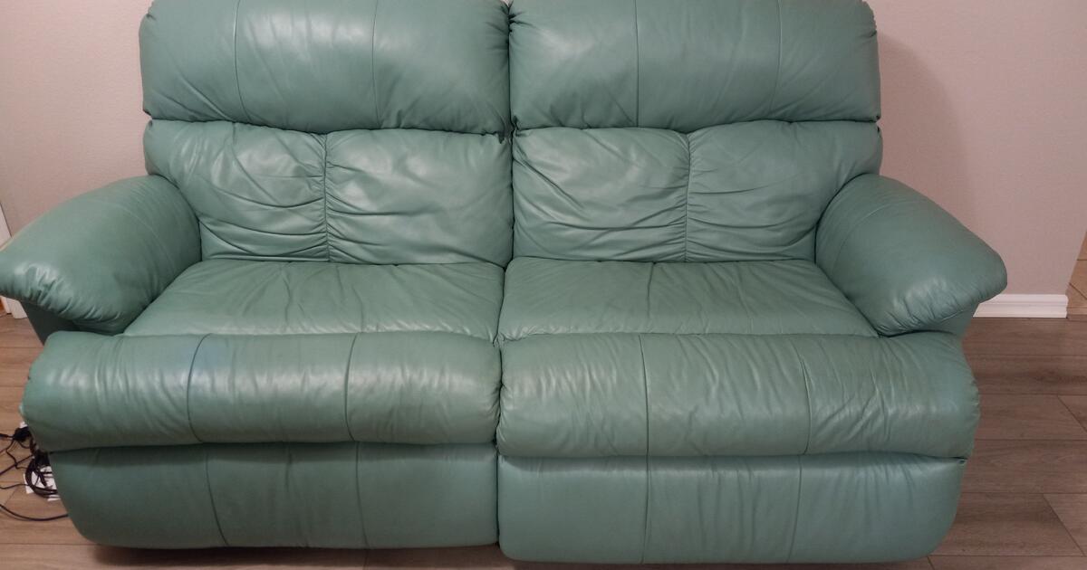 Turquoise Leather Loveseat for 150 in Venice, FL For Sale & Free