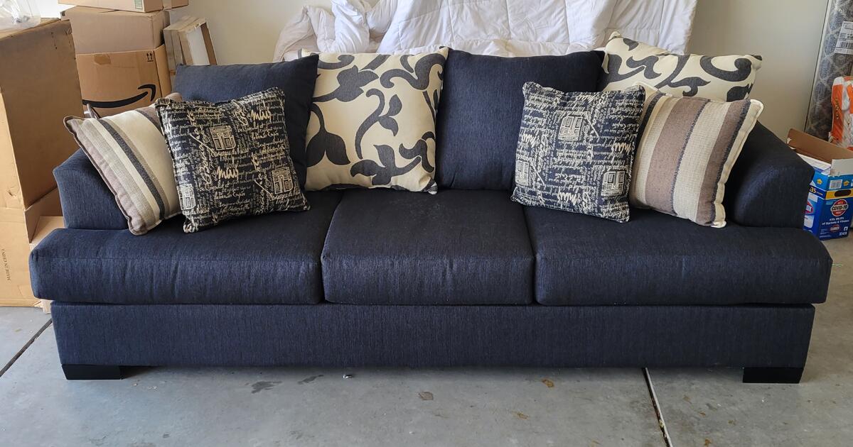New couch for 500 in Lincoln, CA Finds — Nextdoor