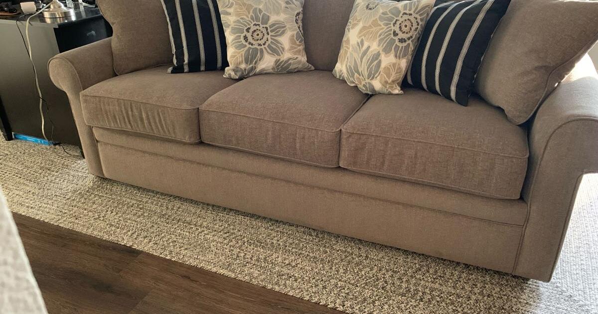 Lazy Boy Sofa for 275 in Kingston, WA For Sale & Free — Nextdoor