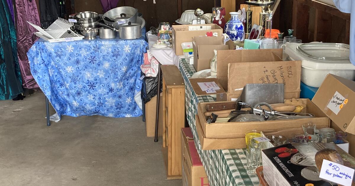 Garage Sale for 1 in East Syracuse, NY Finds — Nextdoor