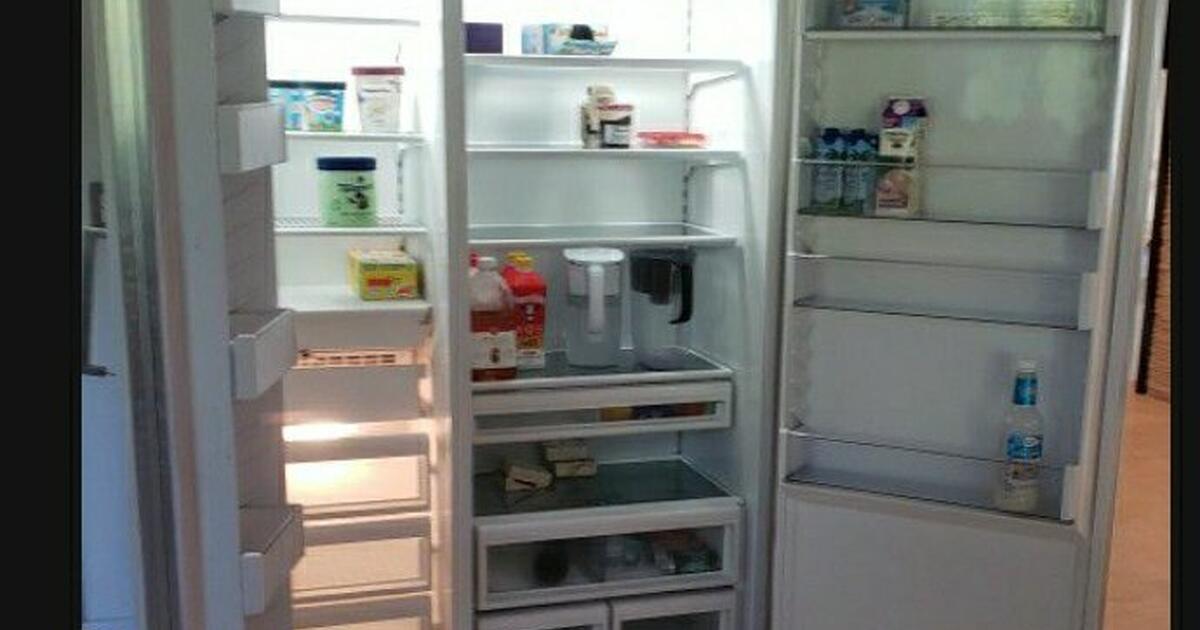 Subzero ' Side By Side Fridge Freezer ' Model 632 for 1470 in Lake