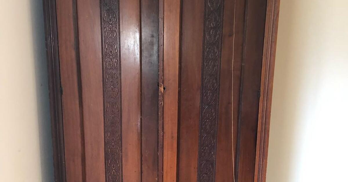Antique Knockdown Wardrobe for 50 in St. MO For Sale & Free