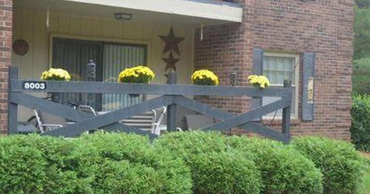 First floor, end unit condo in Hunting Creek for 97500 in Louisville, KY For Sale & Free