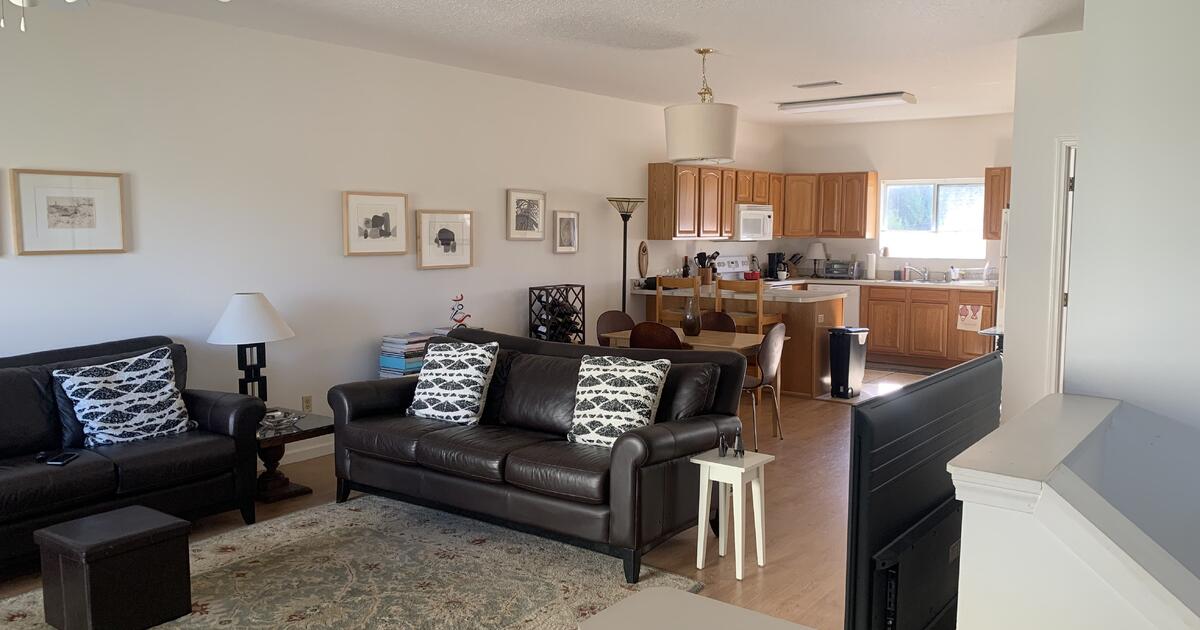 Anastasia Island Townhouse 2/2 for rent for 2000 in St. Augustine, FL