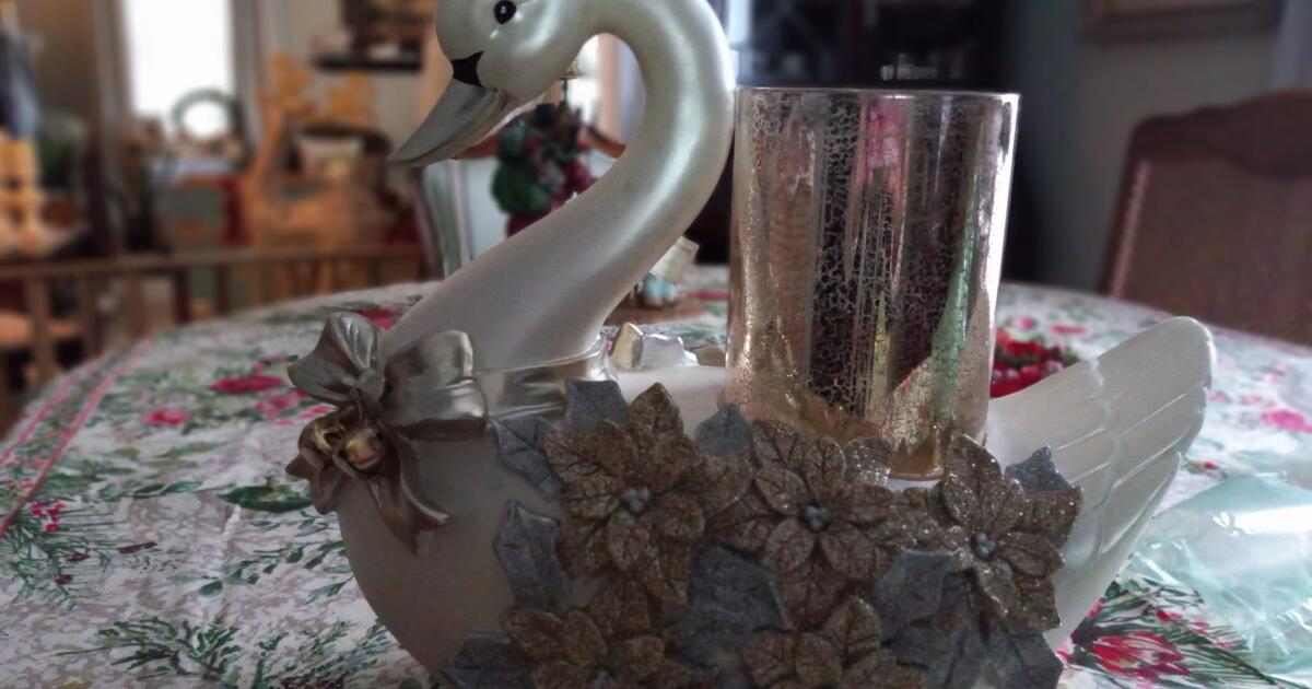 Christmas or Easter Centerpiece Swan Candle Holder *Gina's Closet for