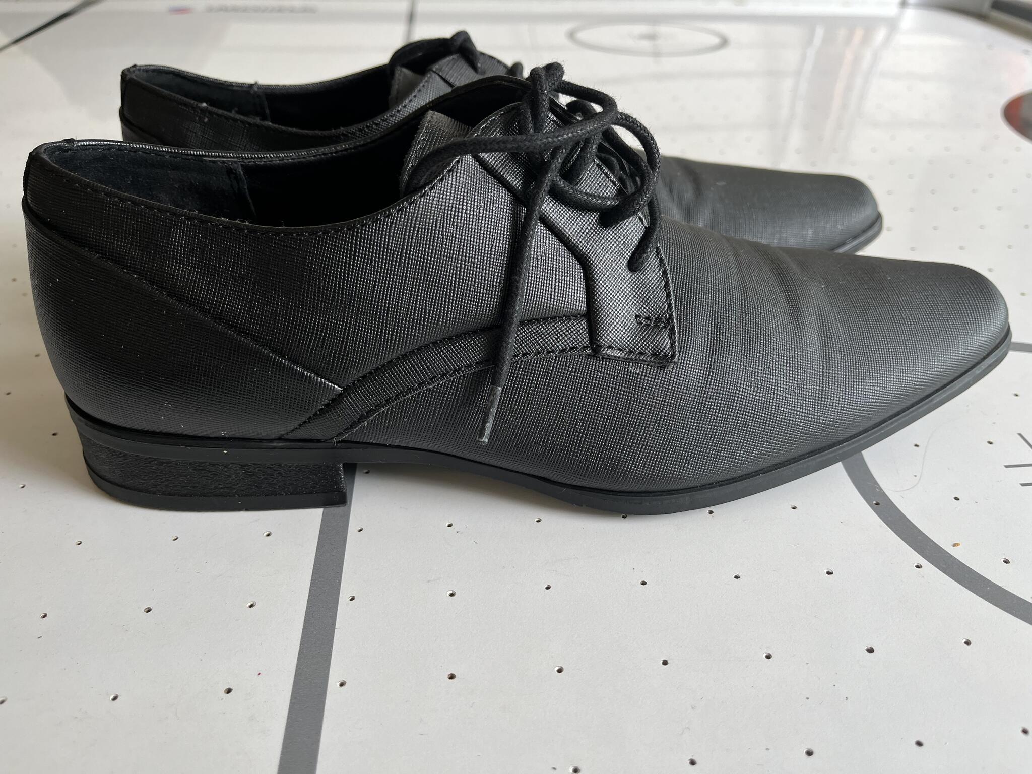 Calvin Klein Black Dress Shoes Size 9 For $30 In Clover, SC | For Sale &  Free  Nextdoor