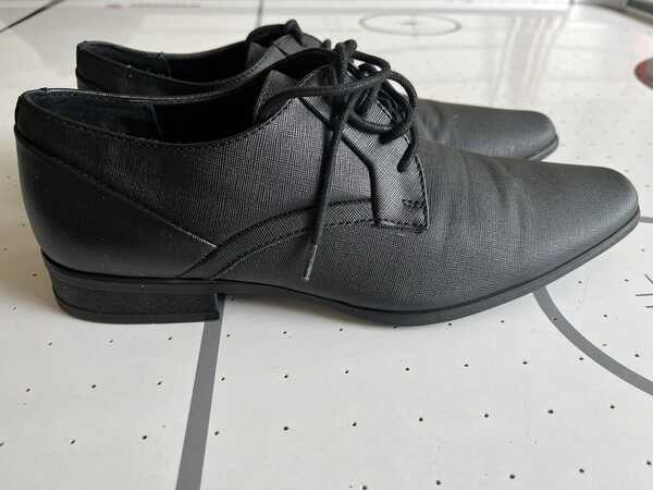 Calvin Klein Black Dress Shoes Size 9 For $30 In Clover, SC | For Sale & Free Nextdoor Calvin Klein Black Dress Shoes Size 9 For $30 In Clover, SC | For Sale & Free Nextdoor