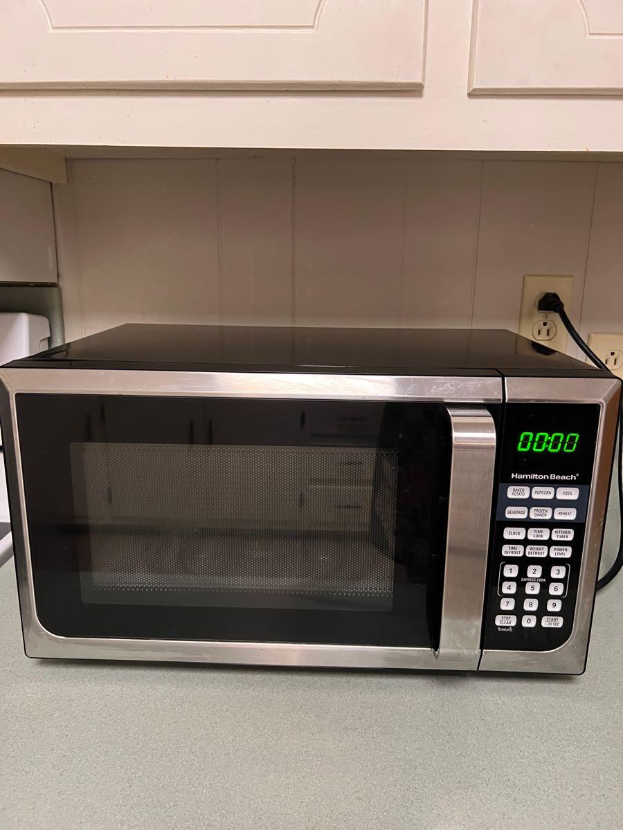 Hamilton Beach Microwave Model No. P90D23AL-WR