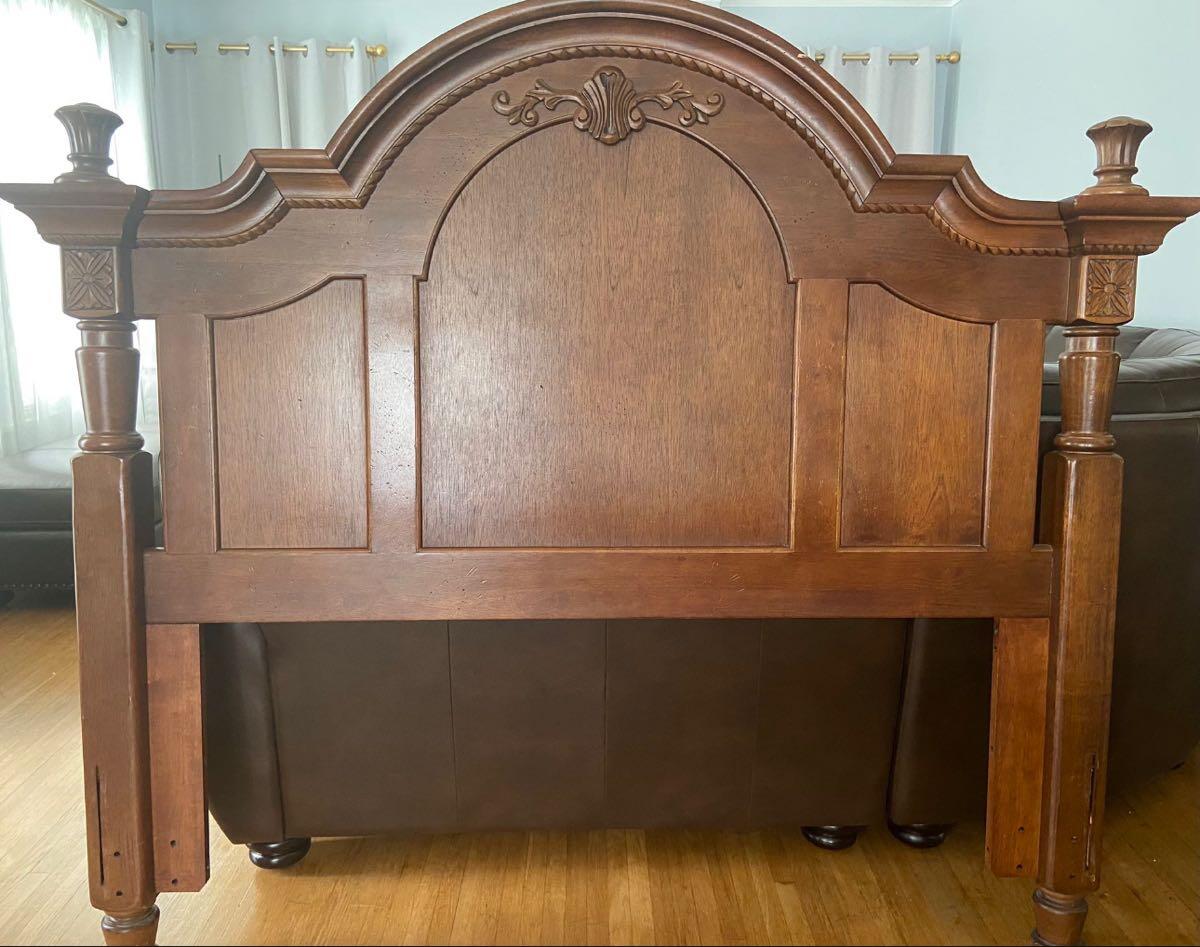 Vintage queen bed frames for 345 in Burbank, CA For Sale & Free