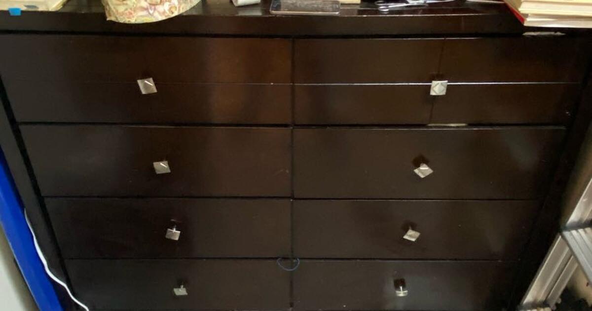 Selling all furniture and paintings. moving sale. all items must go